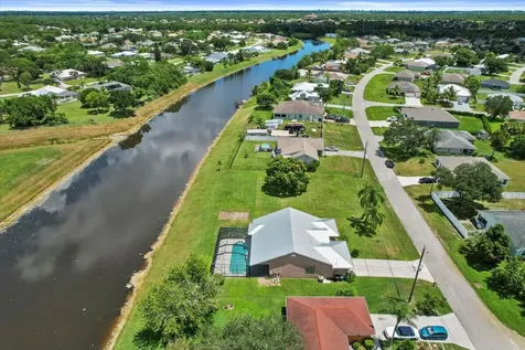 230 Sw Ridgecrest Drive Port Saint Lucie FL 34953