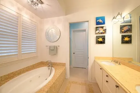 381 W Mallory Circle Delray Beach FL 33483
