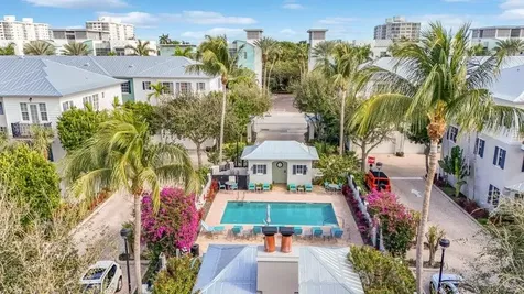 381 W Mallory Circle Delray Beach FL 33483