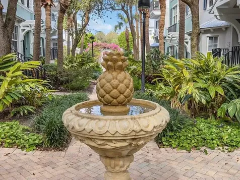 381 W Mallory Circle Delray Beach FL 33483