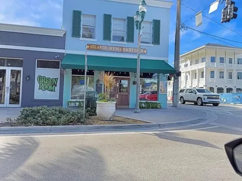 381 W Mallory Circle Delray Beach FL 33483
