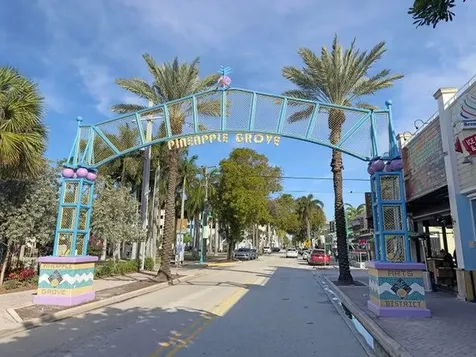 381 W Mallory Circle Delray Beach FL 33483