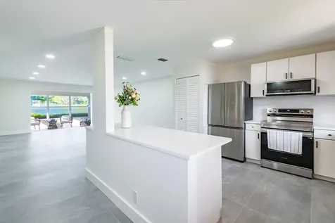 604 Laconia Circle Lake Worth FL 33467