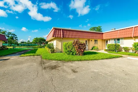 604 Laconia Circle Lake Worth FL 33467