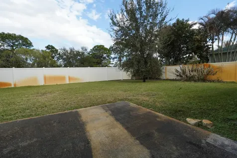 1649 Sw Hampshire Lane Port Saint Lucie FL 34953