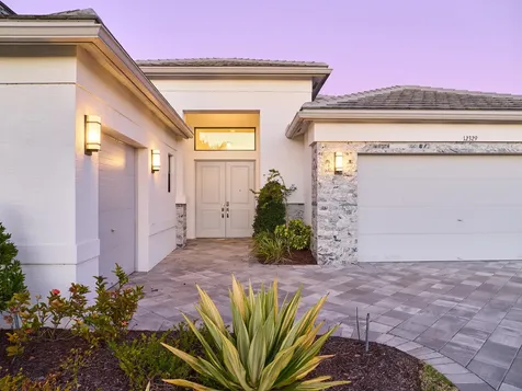 12329 Sw Saltwater Drive Port Saint Lucie FL 34987