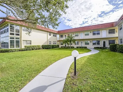 11 Vista Palm Lane Vero Beach FL 32962
