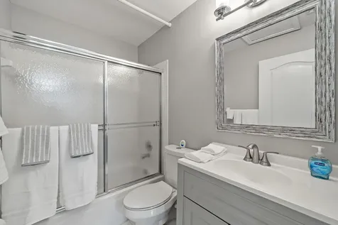 33 Monterey Pointe Drive Palm Beach Gardens FL 33418