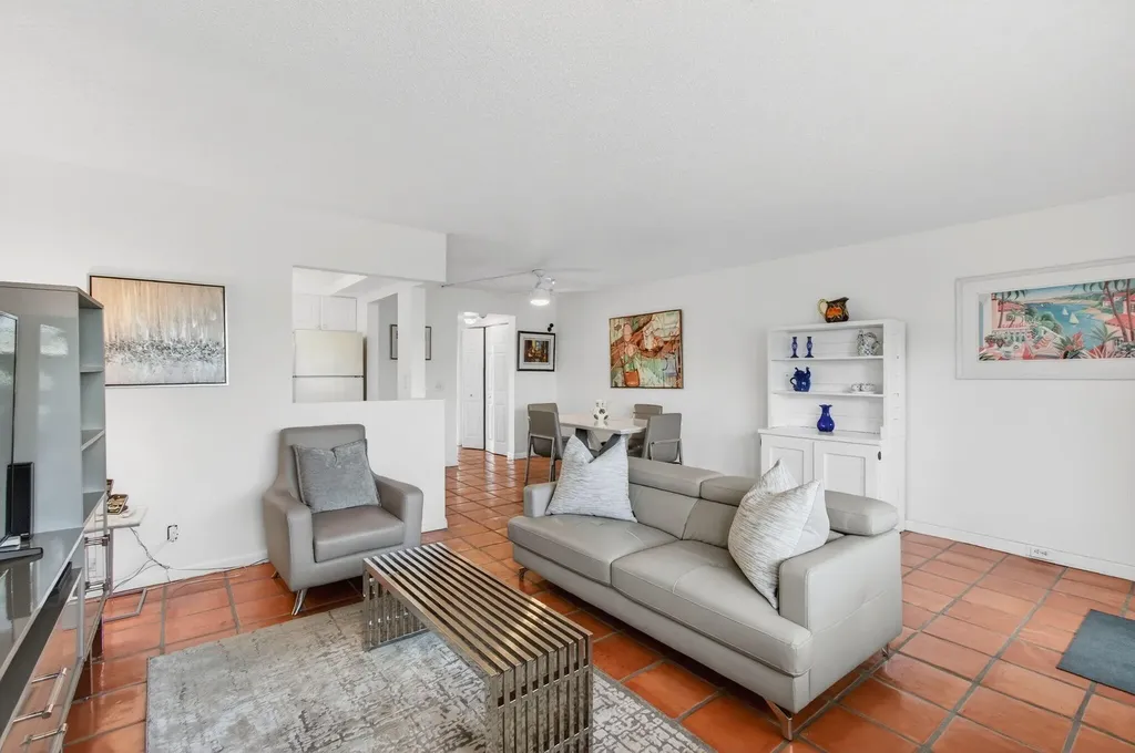 359 Brighton I Boca Raton FL 33434
