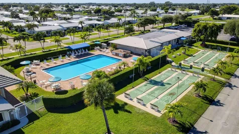 716 Sw 18th Street Boynton Beach FL 33426