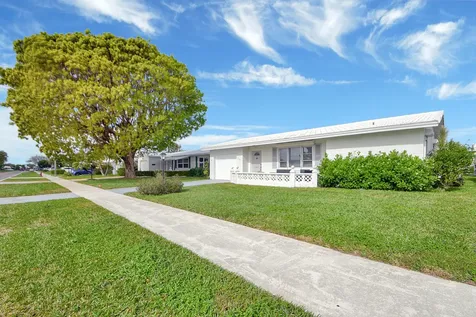 716 Sw 18th Street Boynton Beach FL 33426
