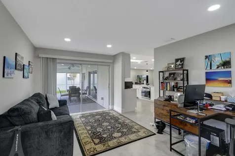 716 Sw 18th Street Boynton Beach FL 33426