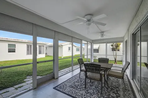 716 Sw 18th Street Boynton Beach FL 33426