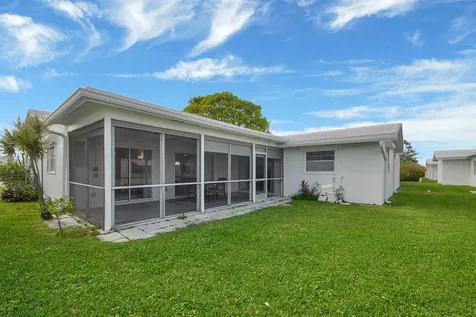716 Sw 18th Street Boynton Beach FL 33426