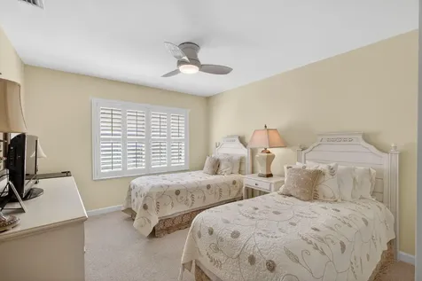 2386 Saratoga Bay Drive West Palm Beach FL 33409