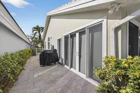 2386 Saratoga Bay Drive West Palm Beach FL 33409