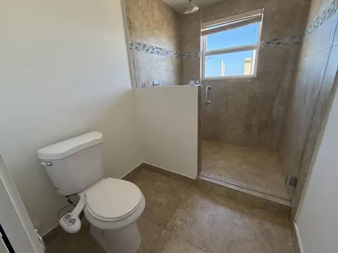 2000 Ne 135th Street North Miami FL 33181
