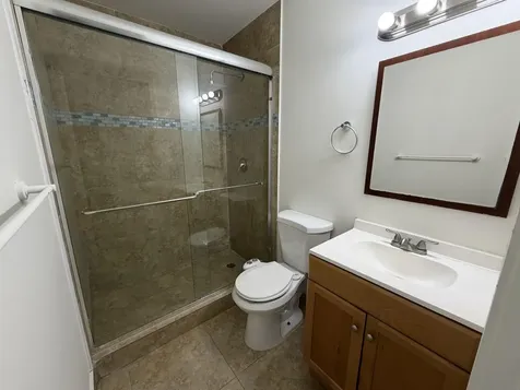 2000 Ne 135th Street North Miami FL 33181