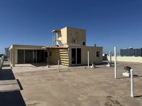 2000 Ne 135th Street North Miami FL 33181