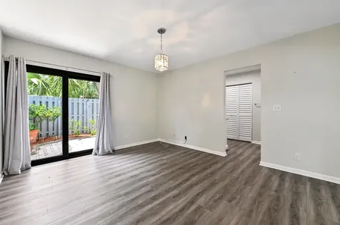 271 Nw 15th Street Boca Raton FL 33432