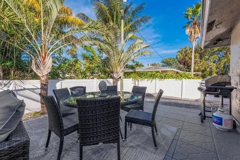 2935 Lake Worth Road Palm Springs FL 33461