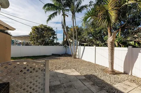 2935 Lake Worth Road Palm Springs FL 33461