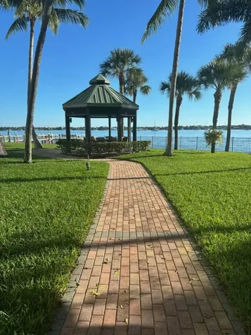 5200 N Flagler Drive West Palm Beach FL 33407