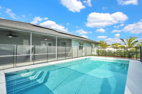 202 Sw Chandler Terrace Port Saint Lucie FL 34984