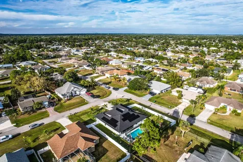 202 Sw Chandler Terrace Port Saint Lucie FL 34984