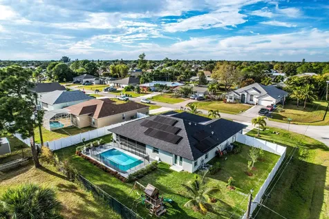 202 Sw Chandler Terrace Port Saint Lucie FL 34984