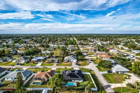 202 Sw Chandler Terrace Port Saint Lucie FL 34984