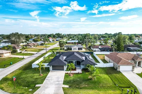 202 Sw Chandler Terrace Port Saint Lucie FL 34984