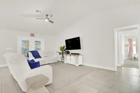 202 Sw Chandler Terrace Port Saint Lucie FL 34984