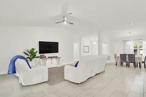 202 Sw Chandler Terrace Port Saint Lucie FL 34984