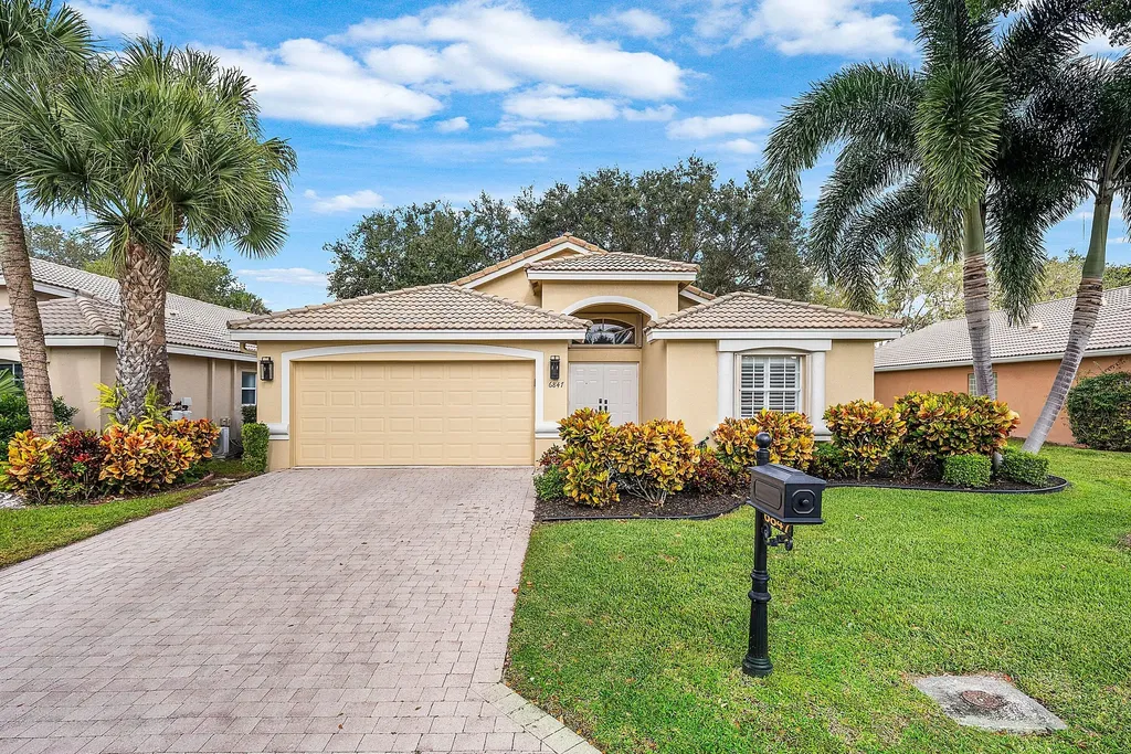 6847 Viale Elizabeth Delray Beach FL 33446
