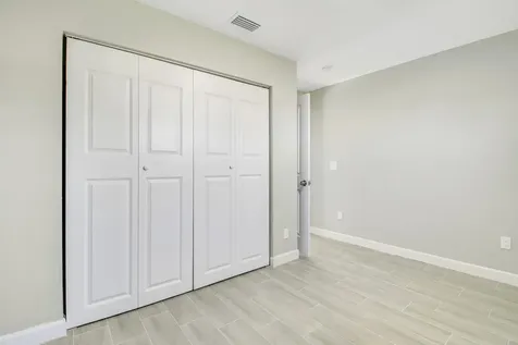 548 SW 5th Street Belle Glade FL 33430