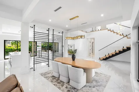 258 33rd Court West Palm Beach FL 33407