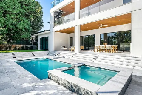 258 33rd Court West Palm Beach FL 33407
