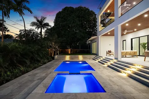 258 33rd Court West Palm Beach FL 33407