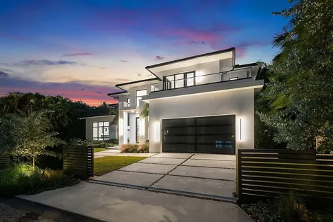 258 33rd Court West Palm Beach FL 33407