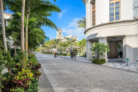 258 33rd Court West Palm Beach FL 33407