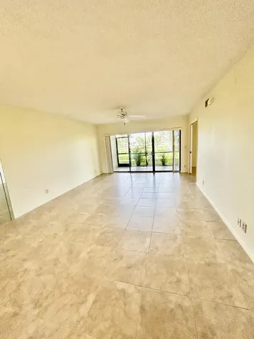 2900 Sw 22nd Circle Delray Beach FL 33445