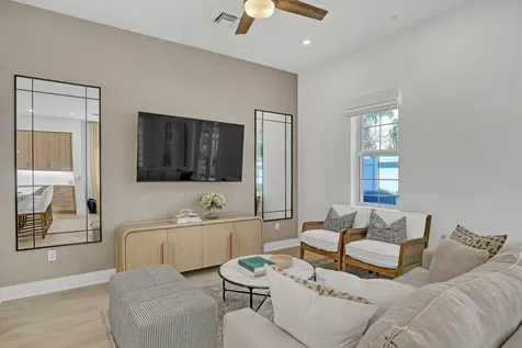 109 Royal Palm Circle Tequesta FL 33469