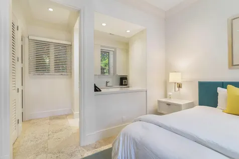 614 Tarpon Way Palm Beach FL 33480