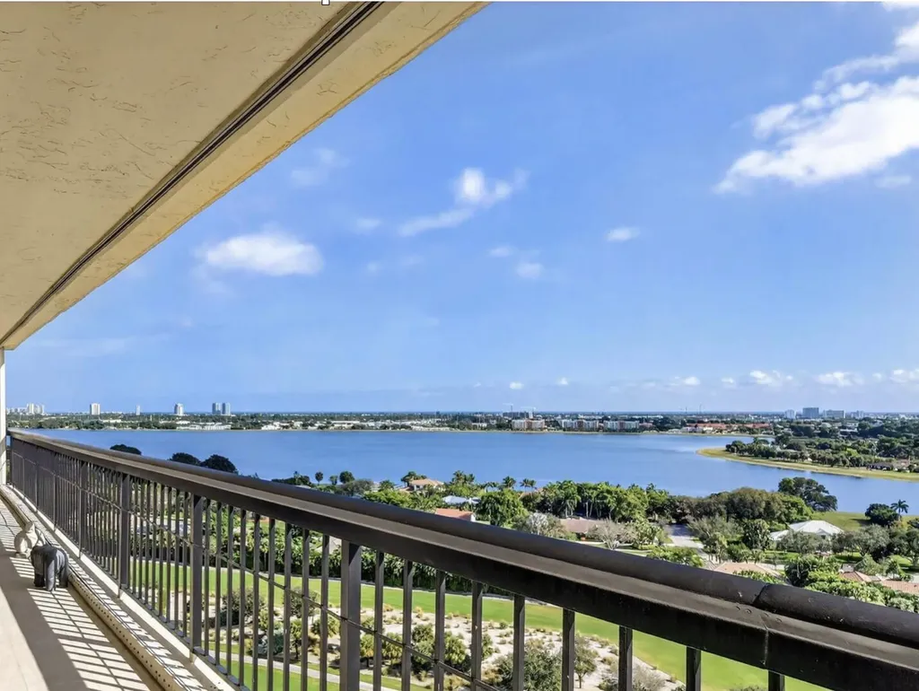 1900 Consulate Place West Palm Beach FL 33401