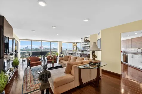1900 Consulate Place West Palm Beach FL 33401