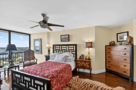 1900 Consulate Place West Palm Beach FL 33401