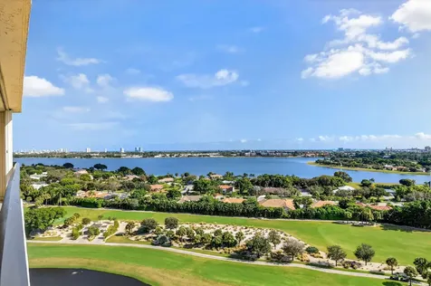 1900 Consulate Place West Palm Beach FL 33401