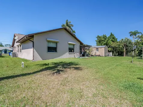 113 Larchmont Terrace Sebastian FL 32958
