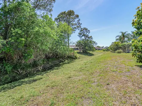 113 Larchmont Terrace Sebastian FL 32958